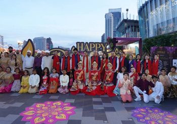 ไอคอนสยาม ตอกย้ำความเป็น “Global Hub of Culture” กับความสำเร็จของเทศกาลดิวาลีสุดยิ่งใหญ่ “AMAZING THAILAND GRAND DIWALI FESTIVAL 2025” ริมแม่น้ำเจ้าพระยา