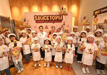 “ซอสภูเขาทอง” จับมือ เชฟป้อม ม.ล.ขวัญทิพย์ เทวกุล เปิดดินแดน “SauceTopia” ปั้นเชฟตัวน้อยสนุกกับการทำอาหาร