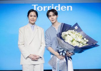 “ซี พฤกษ์” สร้างโมเมนต์สุดฟิน ใน “Torriden Pop-Up Store x ZEE PRUK” งานเปิด Torriden Pop-Up Store แห่งแรกในไทย