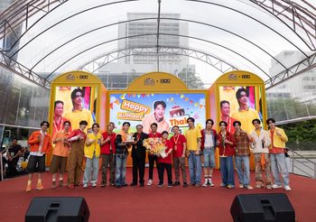 “BUS” ขึ้นแท่นพรีเซนเตอร์บนซองขนม“โปเต้ ปาปริก้า คอนเน่” เสิร์ฟกิจกรรม‘กรอบ อร่อย สนุกไปด้วยกัน POPACORN EVERYDAY’สุดฟิน!