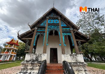 เที่ยวตลาดนัด ชมความงามหายาก สิมอีสาน วัดแจ้ง อุบลราชธานี