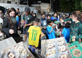 หนึ่งภาพล้านความหมาย หมอสุนิล ควง ภรรยา สร้างบุญใหญ่วันเกิดฯ ส่งต่อพลังใจ ร่วมบริจาคพร้อมเปิดโรงทานที่วัดมหาบุศย์