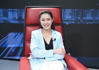 นุศรา ต้อมคำ เจอ Social Bomb! พร้อมสยบทุกกระแส ใน HOT SEAT ตีซี้ตัวตึง