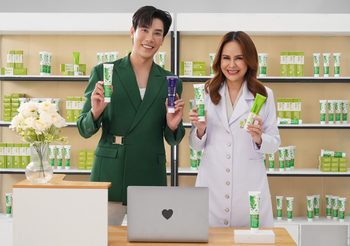 D.Dent (ดีเดนท์) ยาสีฟันคนไทยหัวใจไทย ทุ่มงบสุดปัง เปิด TVC ตัวแรก ดึงพระเอก “เคน ภูภูมิ” ขึ้นแท่นพรีเซนเตอร์ ปรับสูตรเพื่อคนรุ่นใหม่ ภายใต้คอนเซปต์ D.Dent เข้าถึงทุกครัวเรือน