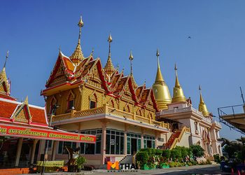 วัดตำหรุ บูชาหลวงพ่อประกายมงคล ชมพระมหาเจดีย์รัตนมงคล