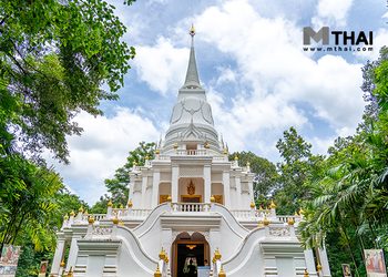 กราบพระพุทธเจ้าหลวงใหญ่ดำ วัดป่าศรีถาวรนิมิต วัดสวยนครนายก
