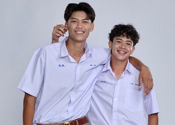 เต วรากร และ นาว เจษฎา แง้มเรื่องรัก! นำทัพลูกศิษย์อาจารย์สกล ถ่ายทอดเรื่องราวมิตรภาพและความฝันใน ‘เดอะโค้ช รถขนฝัน’