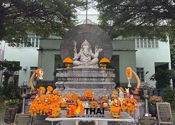 ไหว้พระพิฆเนศ วังหน้า ผลงานมาสเตอร์พีซ อ.ศิลป์ พีระศรี