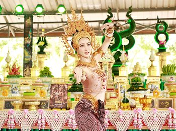 เต็มอิ่ม เซ็ทภาพคนงามรำสวย แต้ว ณฐพร รำบวงสรวงถวายองค์ปู่-องค์ย่า พญานาคราช ณ คำชะโนด