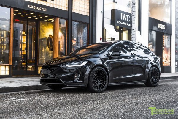 Tesla Model X T Largo