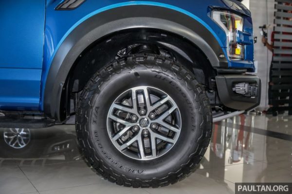 Ford F-150 Raptor 