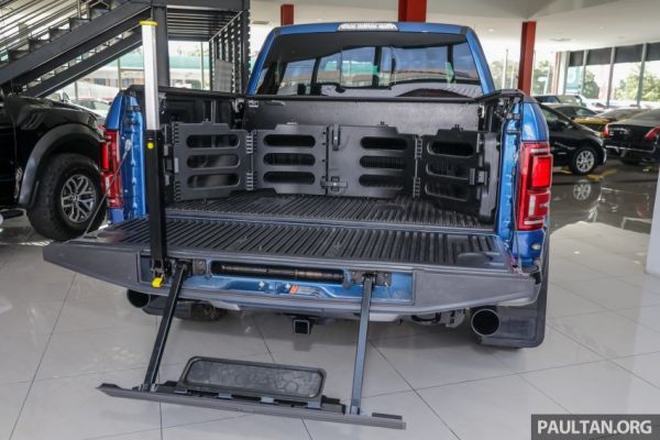 Ford F-150 Raptor 