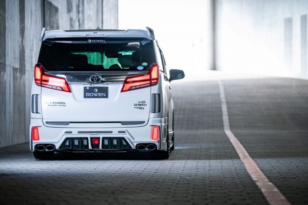 Alphard Rowen