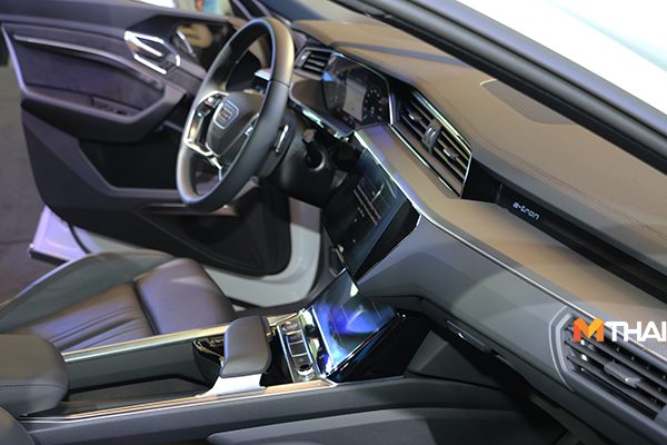 Audi e-tron 