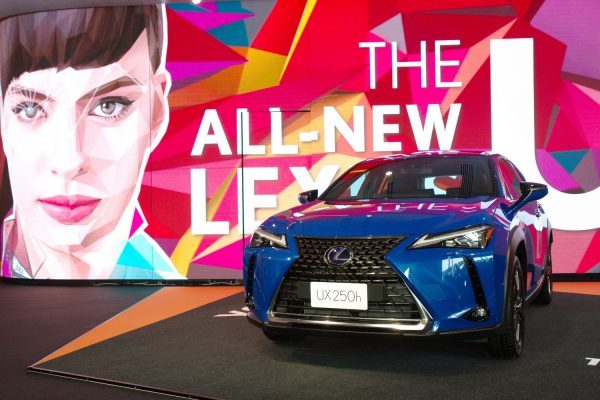 Lexus UX