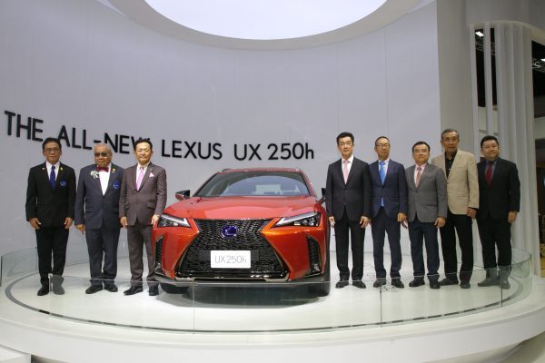 Lexus UX