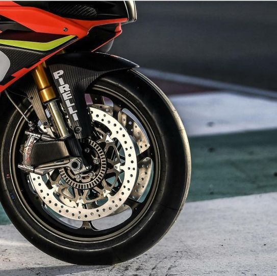Aprilia RSV4X 1100