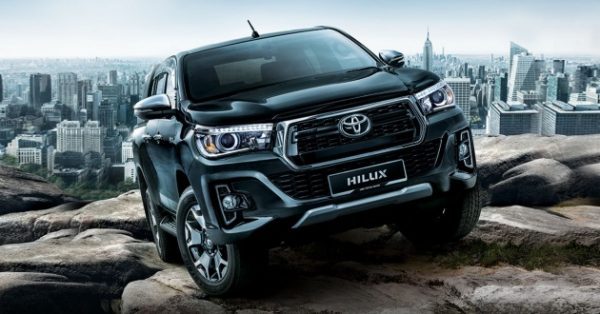 Toyota Hilux Black Edition