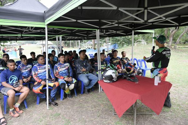 Kawasaki Enduro 3Hrs.