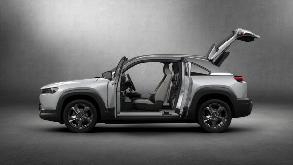 MazdaMX30