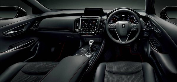 Toyota Crown Sport