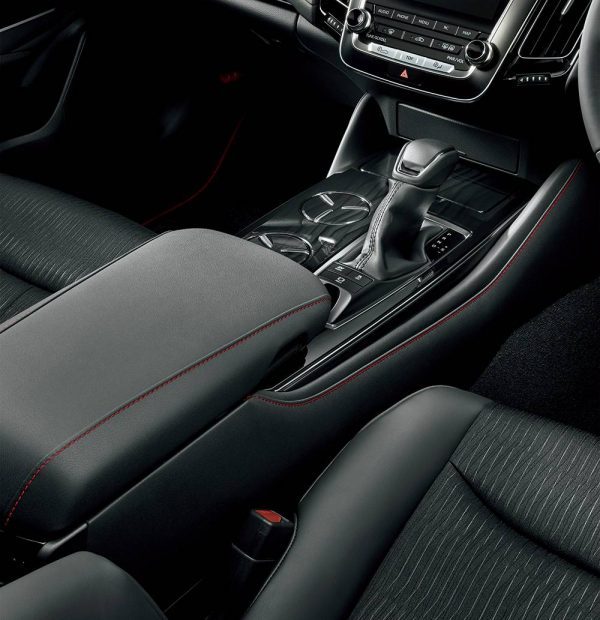 Toyota Crown Sport