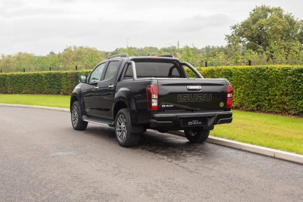Isuzu D-Max Blade+