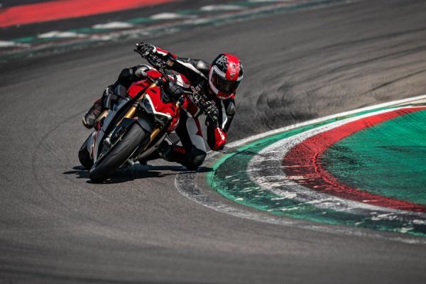 Ducati Street Fighter V4