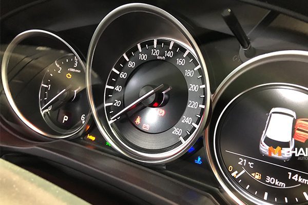 MazdaCX-8