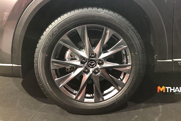 MazdaCX-8