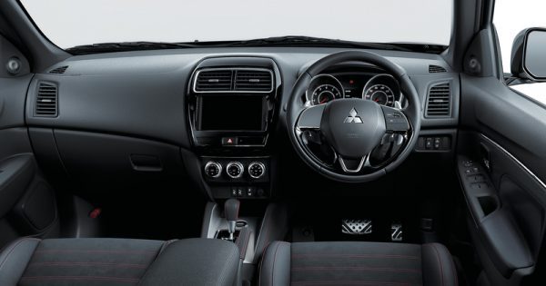 Mitsubishi RVR Black Edition