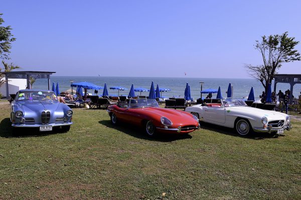 Vintage car Club