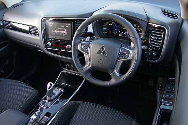 Mitsubishi Outlander PHEV Reflex Plus