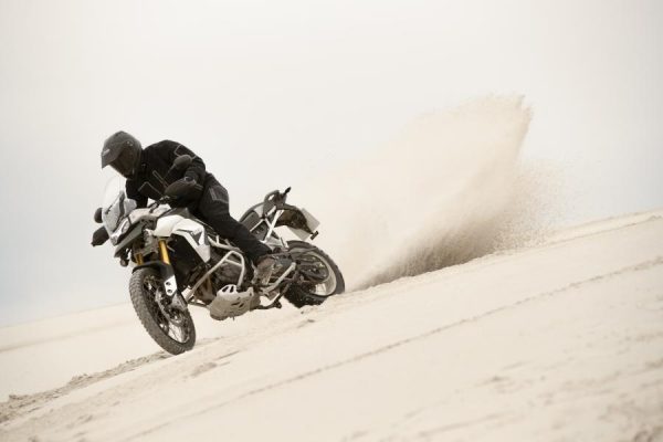 Triumph Tiger 900