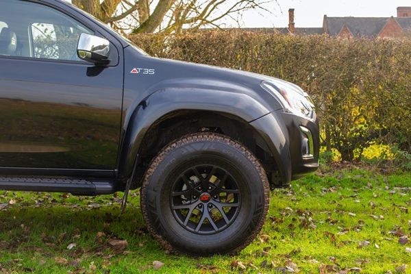 Isuzu D-Max Arctic Trucks  AT35