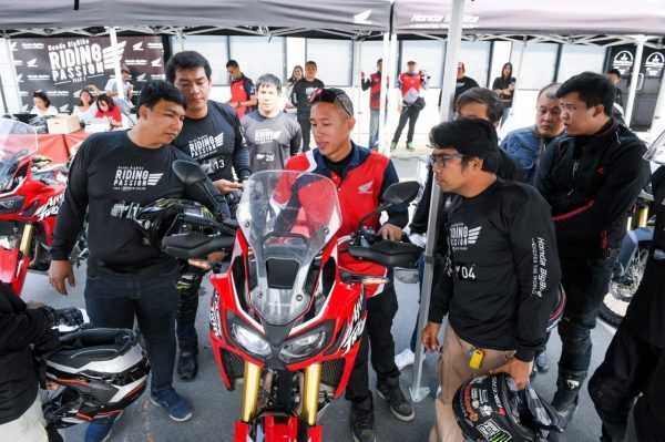 Honda BigBike Riding Passion