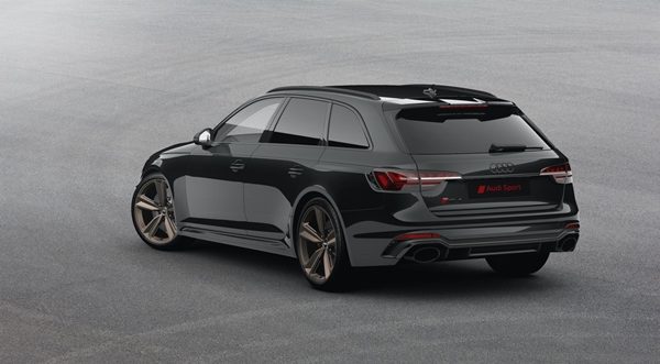 Audi RS4 Avant Bronze