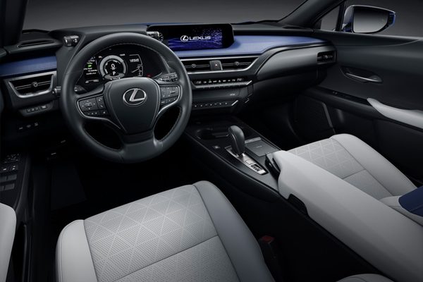 Lexus UX300e