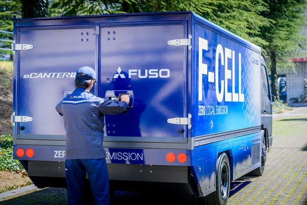 Mitsubishi FUSO eCanter F-Cell