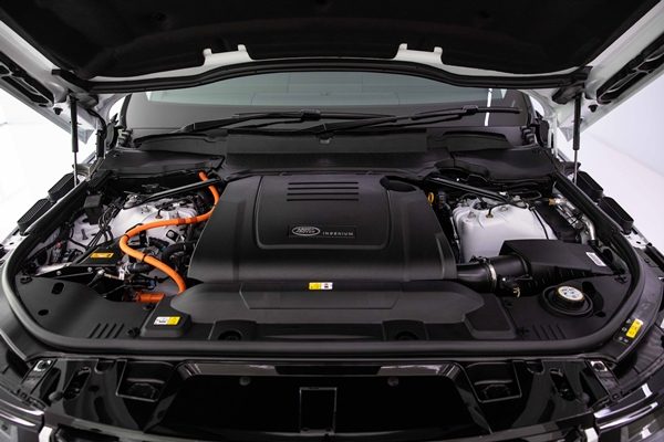 Range Rover Sport Plug-in Hybrid HSE Plus