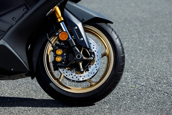 Yamaha TMAX560