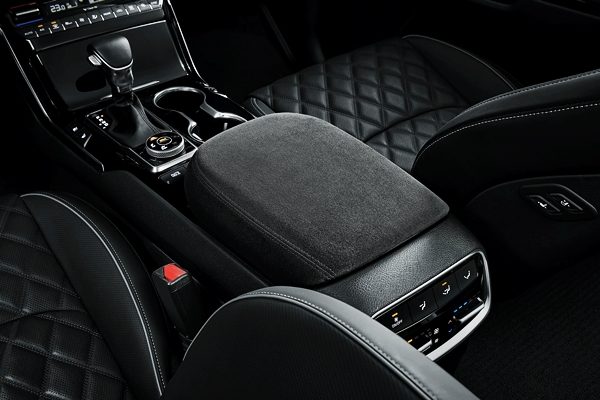 https://www.carscoops.com/2020/05/2020-kia-mohave-gravity-korean-range-topper-sports-new-grille-other-upgrades/