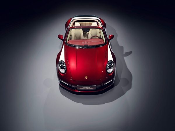 Porsche 911 Targa 4S Heritage Design Edition