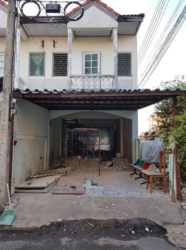รีโนเวททาวน์เฮ้าส์มือสอง