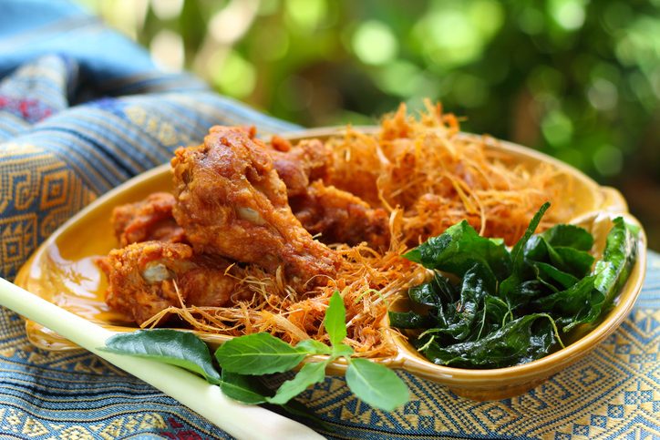 ไก่ทอดสมุนไพร