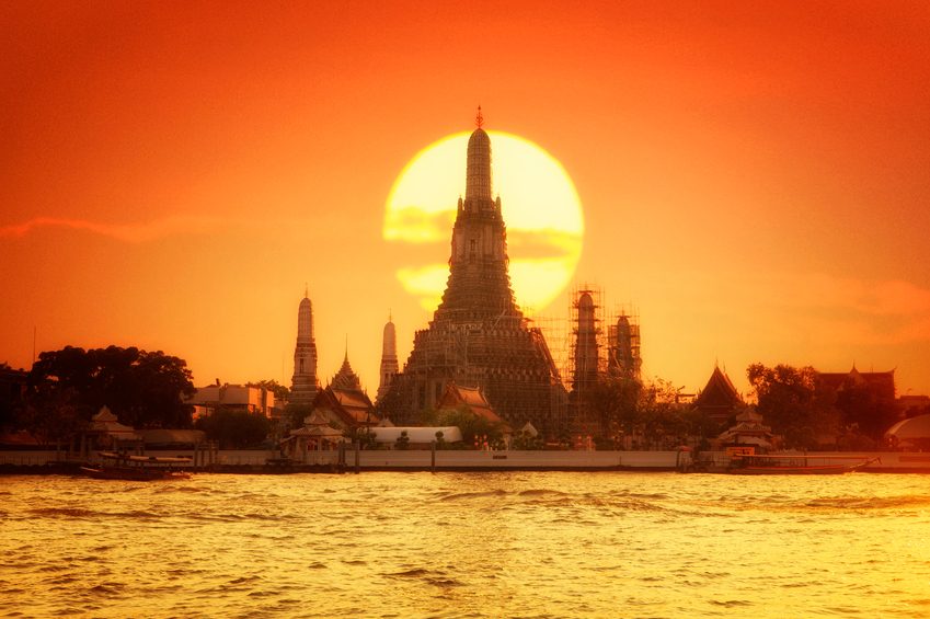 Wat arun in sunset at Bangkok,Thailand
