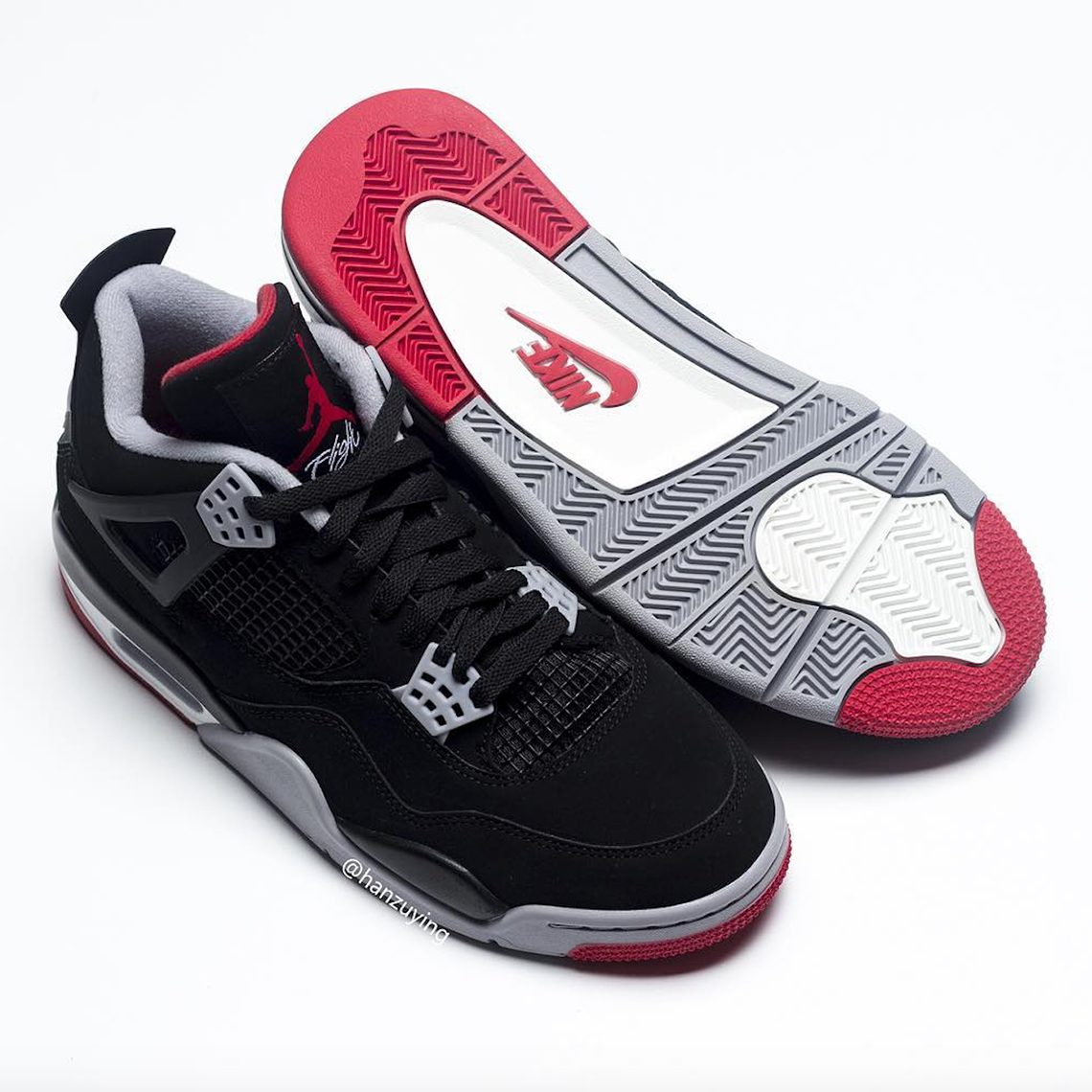 Air Jordan 4 "Bred"