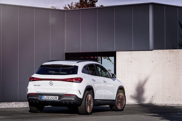Mercedes-EQA