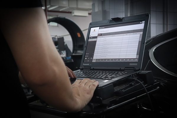 Porsche Panamera Service Clinic 2021