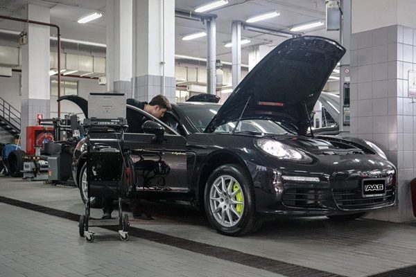 Porsche Panamera Service Clinic 2021